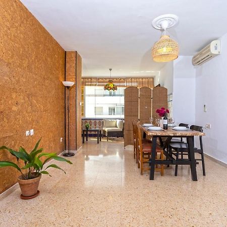 -Malagasunapts- West Beach Malaga Seafood & Relax Eksteriør billede