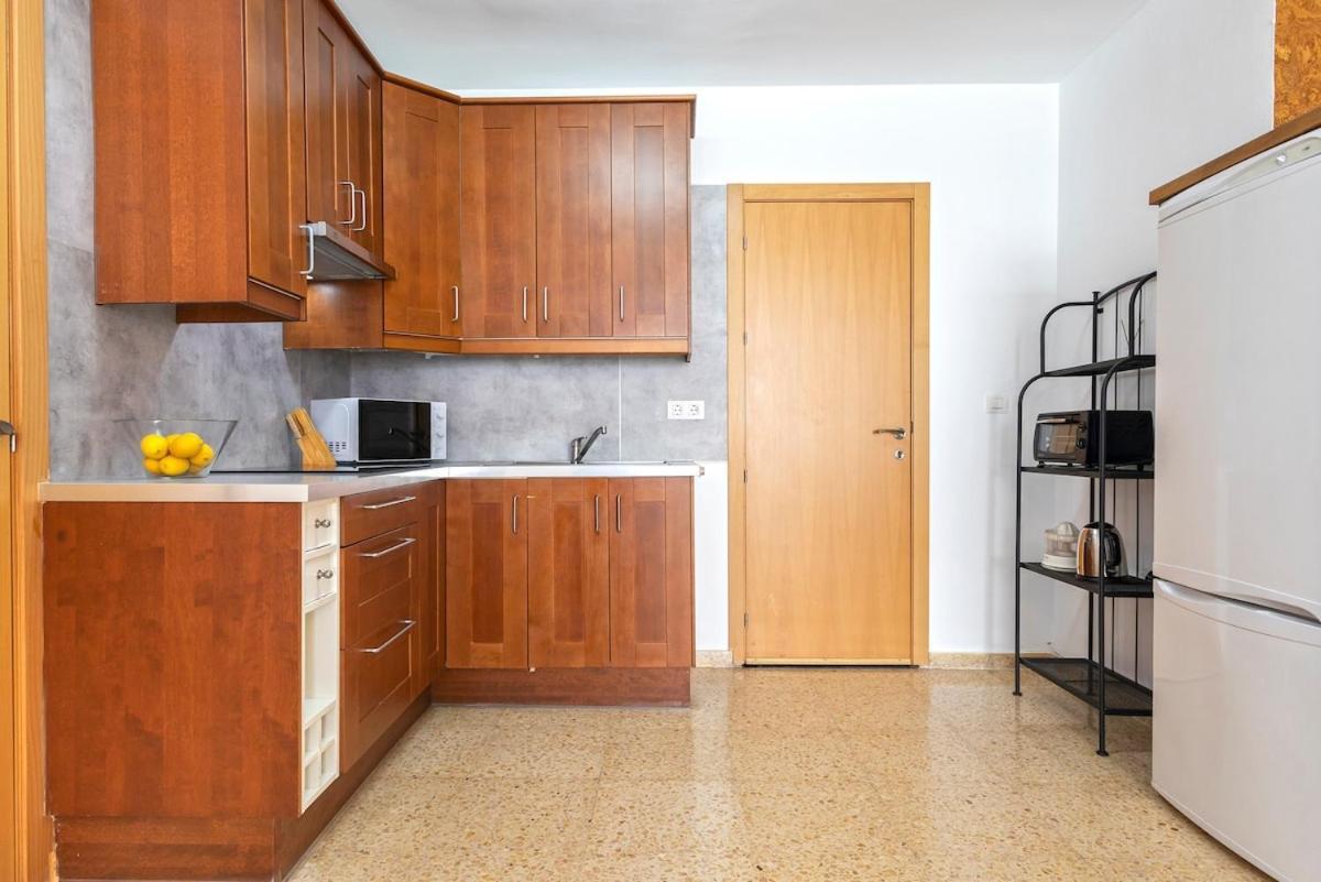 -Malagasunapts- West Beach Malaga Seafood & Relax Eksteriør billede